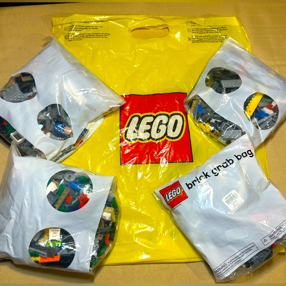 LEGO brick grab bag - Picture 2 of 3